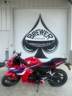 Thumbnail Photo 1 for New 2025 Honda CBR500R