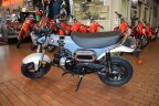 Thumbnail Photo 2 for New 2025 Honda Dax 125