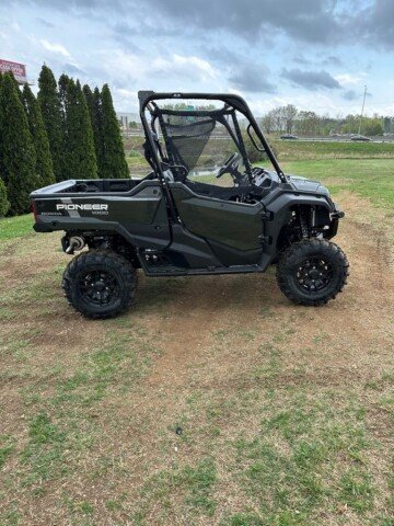 New 2025 Honda Pioneer 1000 Deluxe