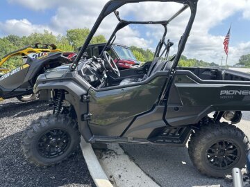 New 2025 Honda Pioneer 1000 Deluxe