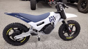 New 2025 Husqvarna EE 2