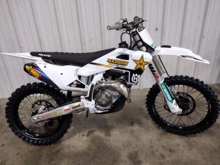 Photo 1 for New 2025 Husqvarna FC450