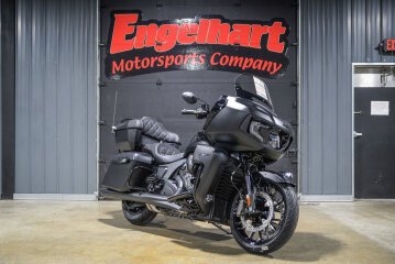 New 2025 Indian Pursuit Dark Horse