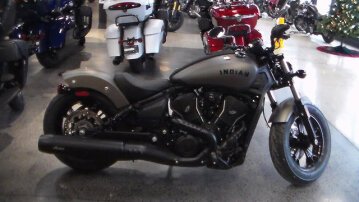 New 2025 Indian Scout Sixty Bobber Limited w/ Tech 1