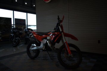 New 2025 KTM 125XC