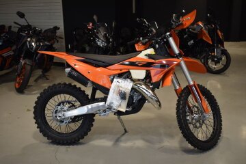 New 2025 KTM 125XC
