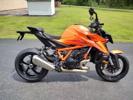 Photo 1 for New 2025 KTM 1390 Super Duke R EVO