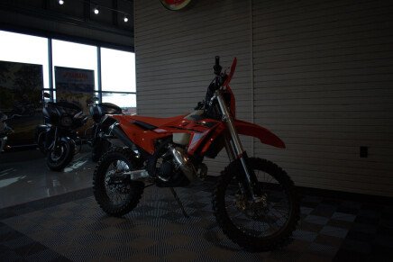 Photo 1 for New 2025 KTM 150XC-W