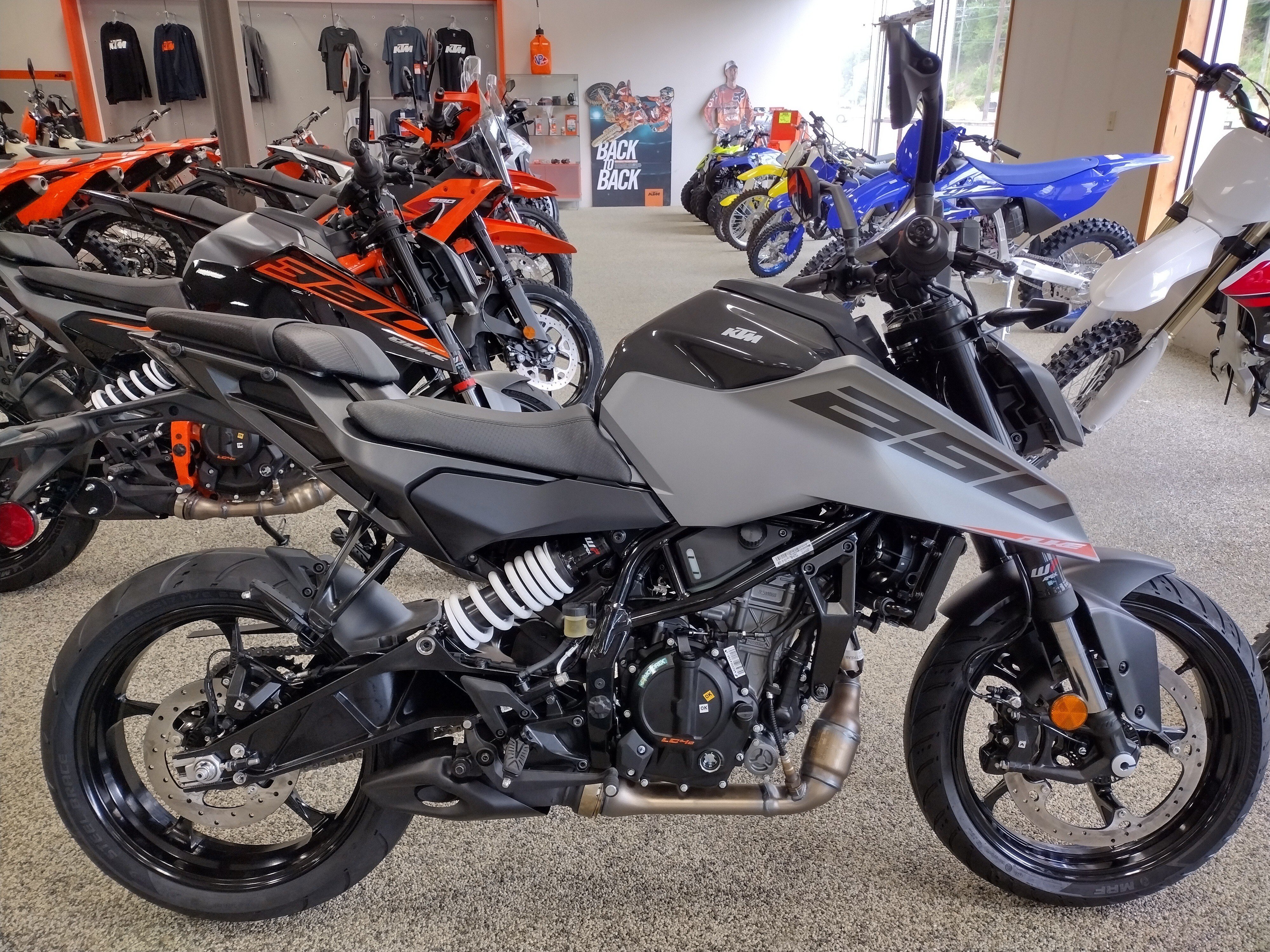 New 2025 KTM 250 Duke