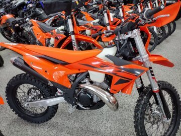 New 2025 KTM 250XC-W