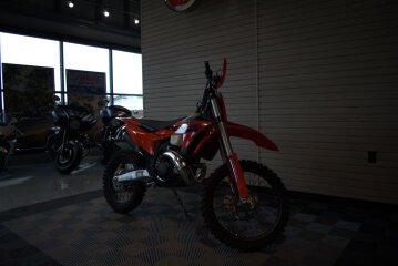 New 2025 KTM 250XC-W