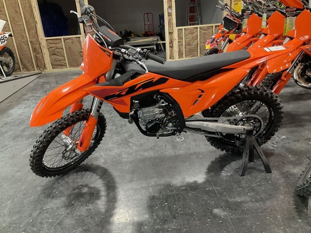 New 2025 KTM 450SX-F
