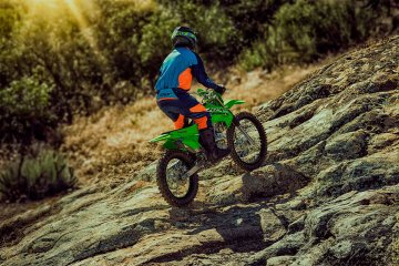 New 2025 Kawasaki KLX140R F