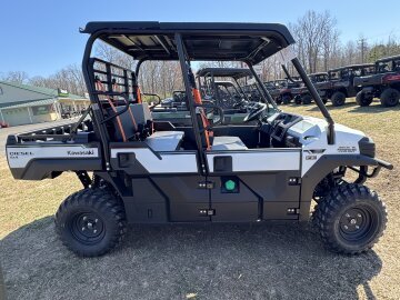 New 2025 Kawasaki Mule PRO-DXT