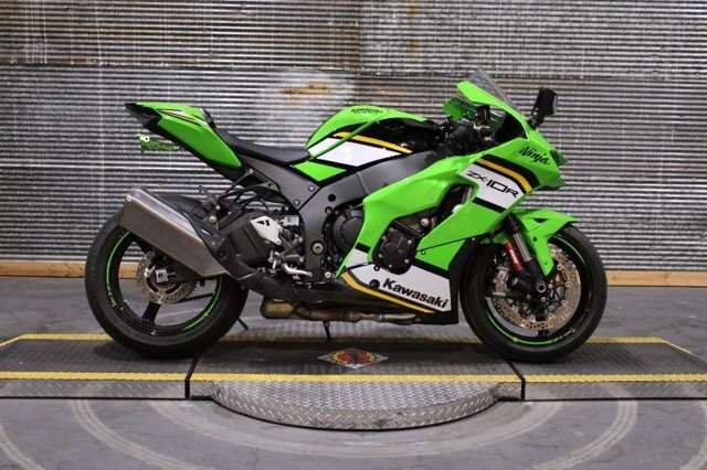 2017 Kawasaki Ninja ZX-10R KRT Edition Specifications, Photos, and