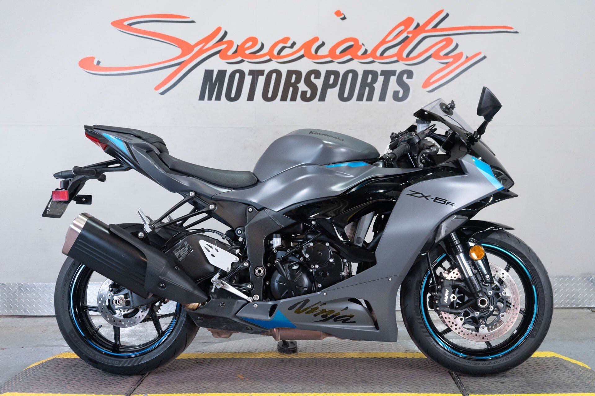 2017 Kawasaki Ninja ZX-6R ABS Specifications, Photos, and Model Info