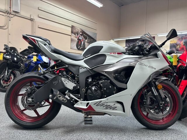2017 Kawasaki Ninja ZX-6R Base Specifications, Photos, and Model Info