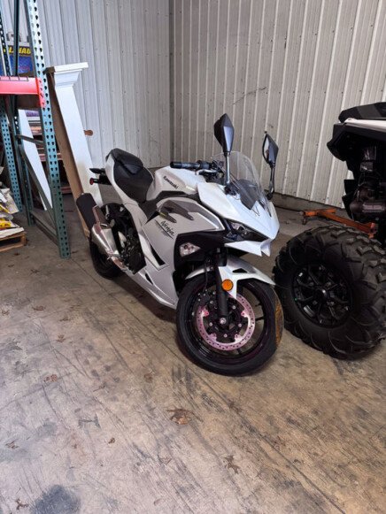Photo 1 for New 2025 Kawasaki Ninja 500