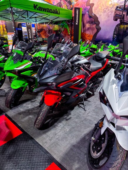 Photo 1 for New 2025 Kawasaki Ninja 500