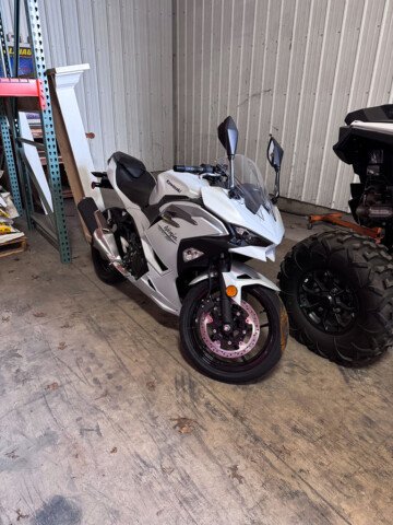 New 2025 Kawasaki Ninja 500