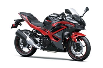 New 2025 Kawasaki Ninja 500