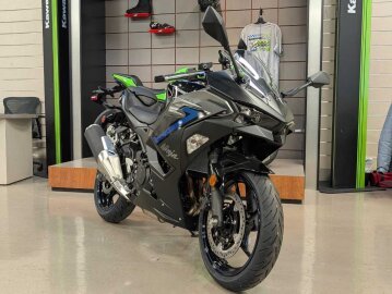 New 2025 Kawasaki Ninja 500 ABS
