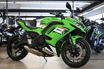 2025 Kawasaki Ninja 650 KRT Edition