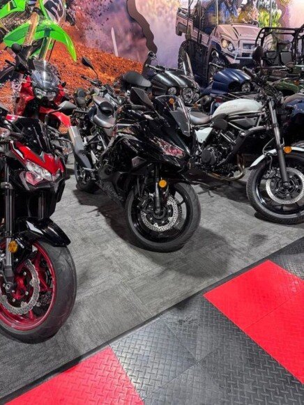 Photo 1 for New 2025 Kawasaki Ninja ZX-4R