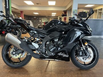 New 2025 Kawasaki Ninja ZX-4R ABS