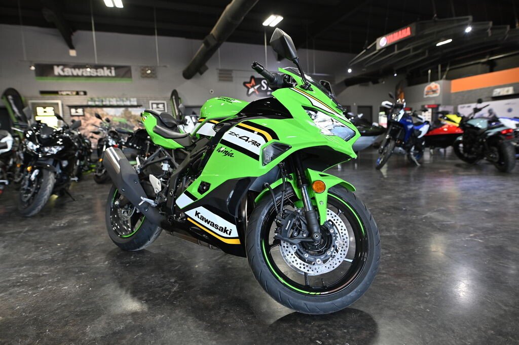 栗原 2025 Kawasaki Ninja ZX-4RR KRT Edition | Burnaby Kawasaki