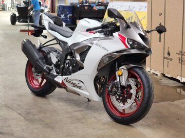 New 2025 Kawasaki Ninja ZX-6R ABS KRT Edition