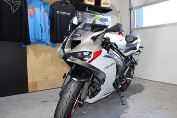 New 2025 Kawasaki Ninja ZX-6R