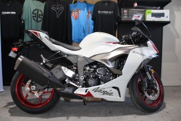New 2025 Kawasaki Ninja ZX-6R