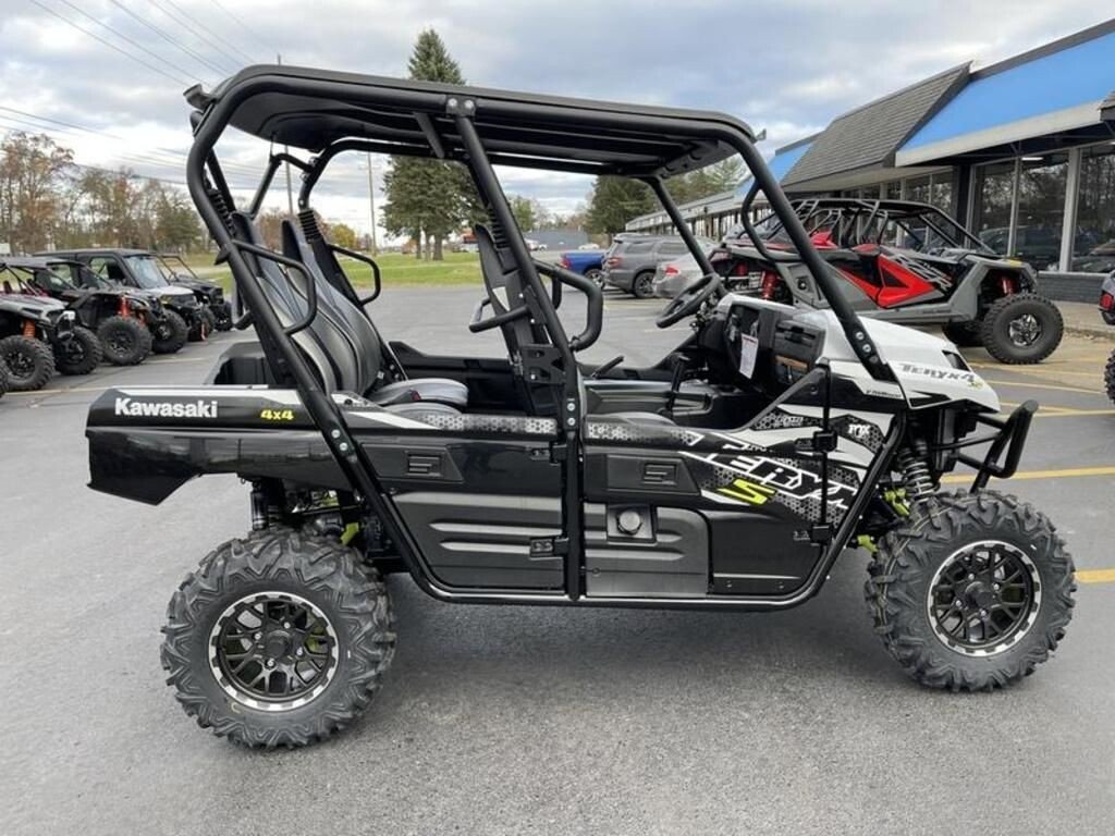 New 2025 Kawasaki Teryx4