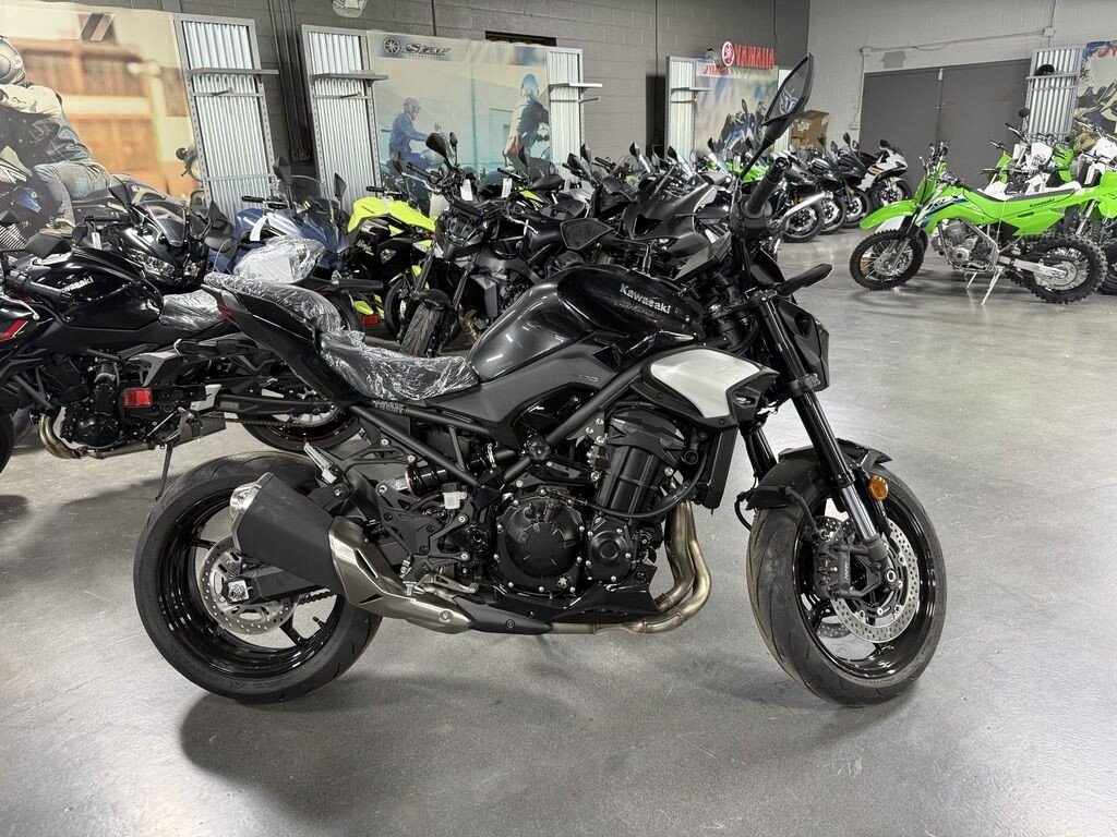 New 2025 Kawasaki Z900