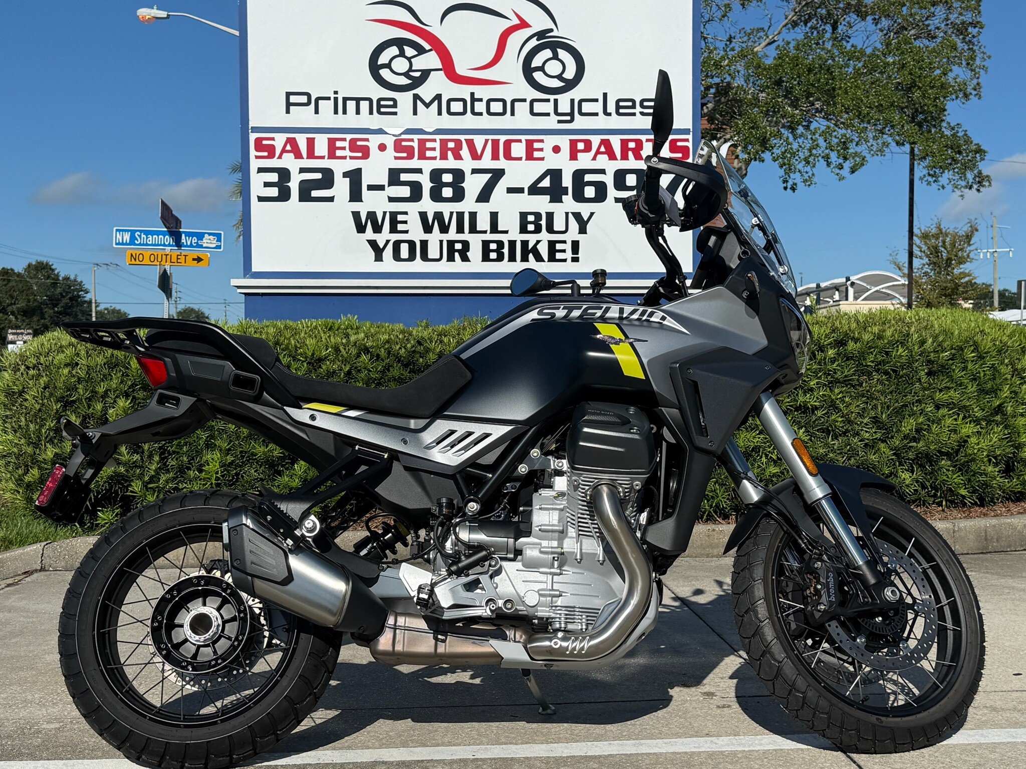 New 2025 Moto Guzzi Stelvio