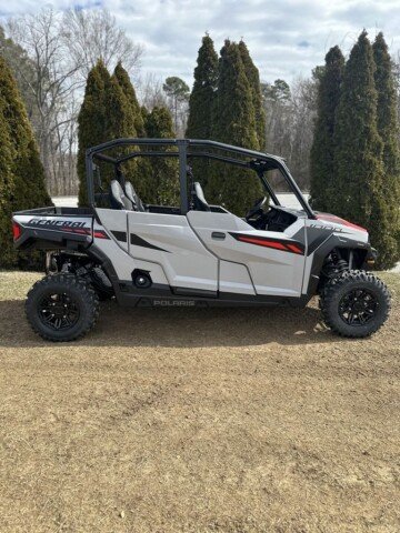 New 2025 Polaris General 4 Sport