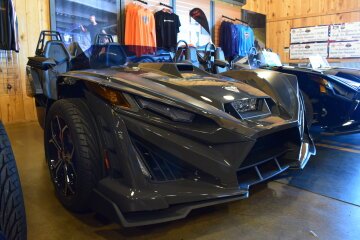 New 2025 Polaris Slingshot R