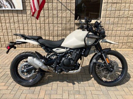 Photo 1 for New 2025 Royal Enfield Himalayan