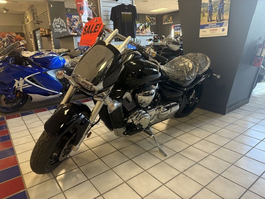 New 2025 Suzuki Boulevard 1800
