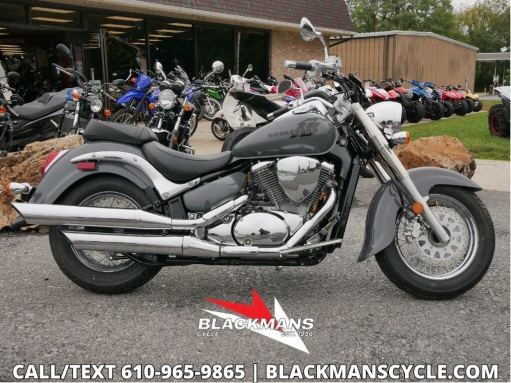 New 2025 Suzuki Boulevard 800
