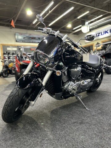New 2025 Suzuki Boulevard 1800 M109R