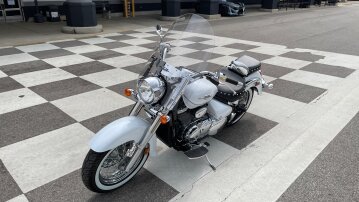 2025 Suzuki Boulevard 800