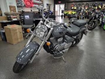 New 2025 Suzuki Boulevard 800