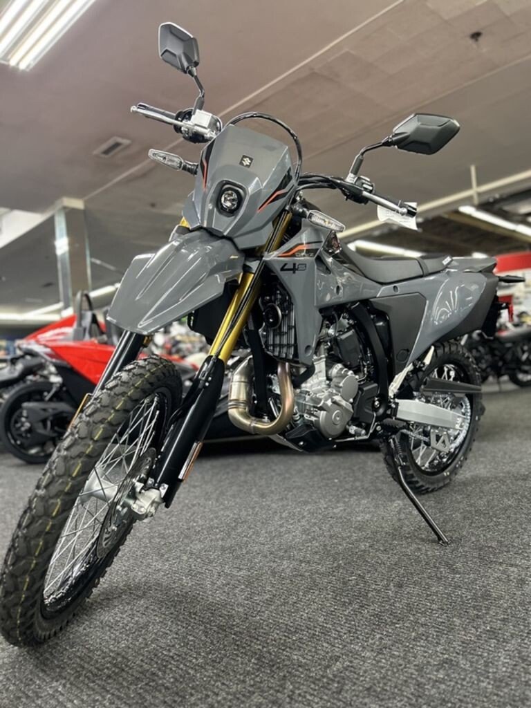 New 2025 Suzuki DR-Z4S