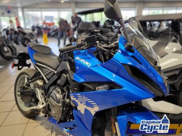 New 2025 Suzuki GSX-8R