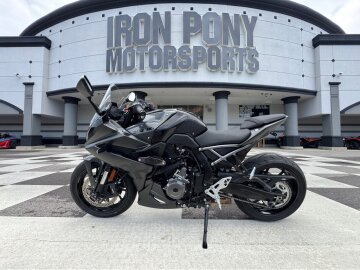 2025 Suzuki GSX-8S