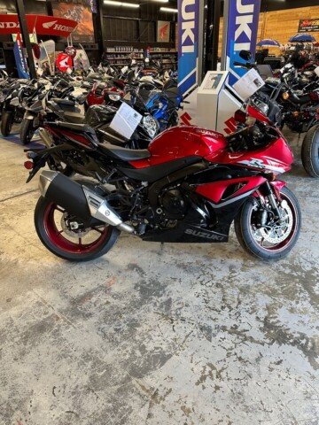 New 2025 Suzuki GSX-R1000