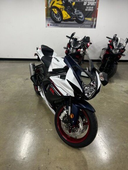 Photo 1 for New 2025 Suzuki GSX-R600