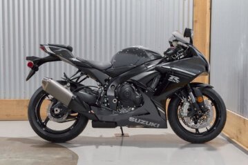 New 2025 Suzuki GSX-R600